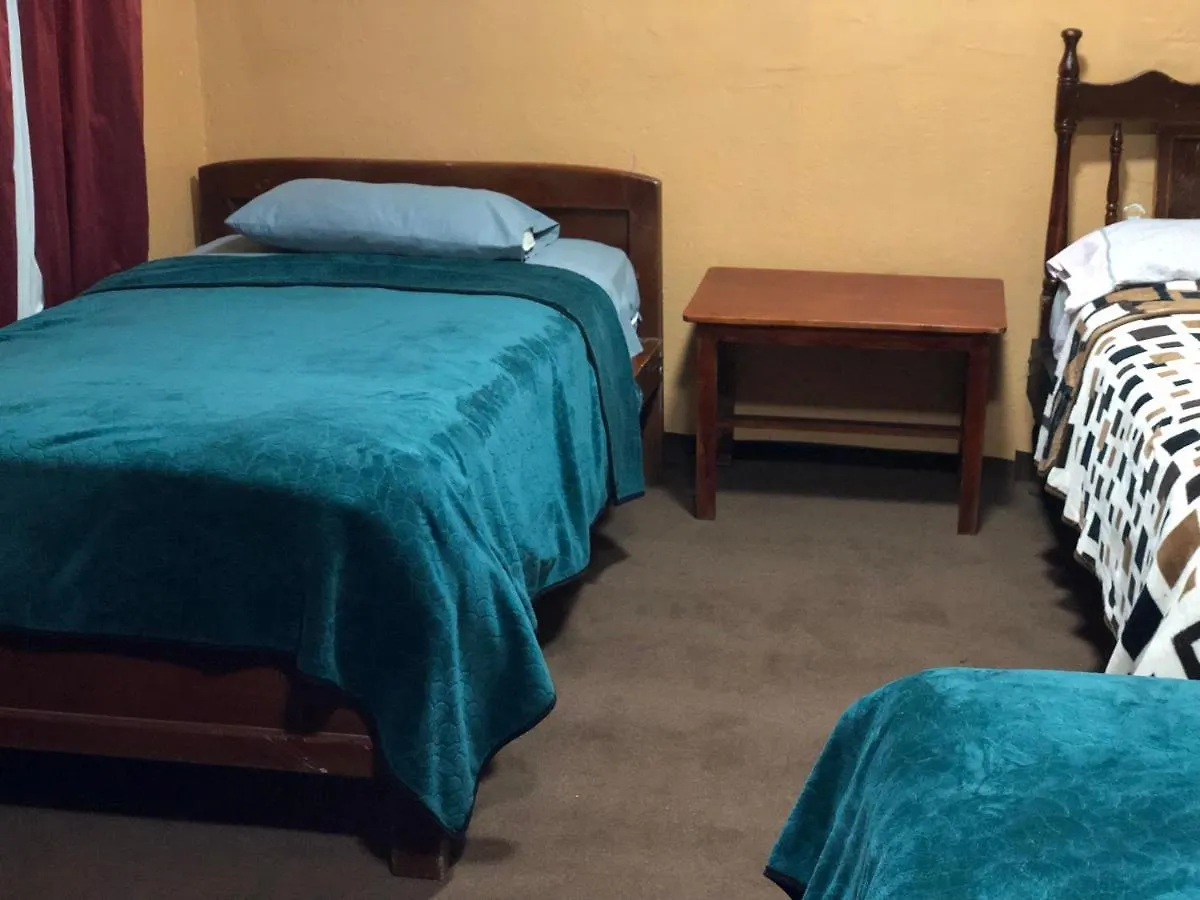 ** بيت ضيافة Hostal Pachamama Lodge كوينكا الإكوادور
